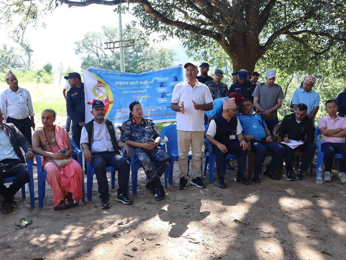 निजामती सेवा दिवस २०८२ अवसरमा धादिङको त्रिपुरासुन्दरीमा वृक्षारोपण